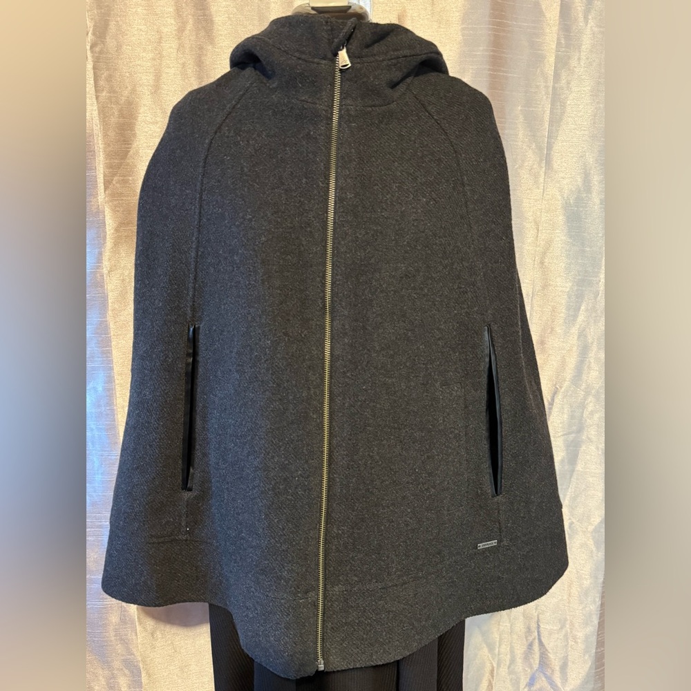 PrAna caplet wool size small / medium gray